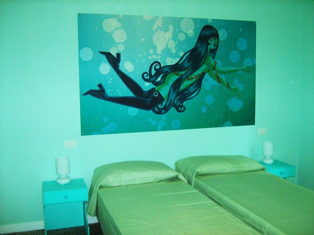 Sirenapop Concept B&B Rivazzurra Di Rimini Phòng bức ảnh