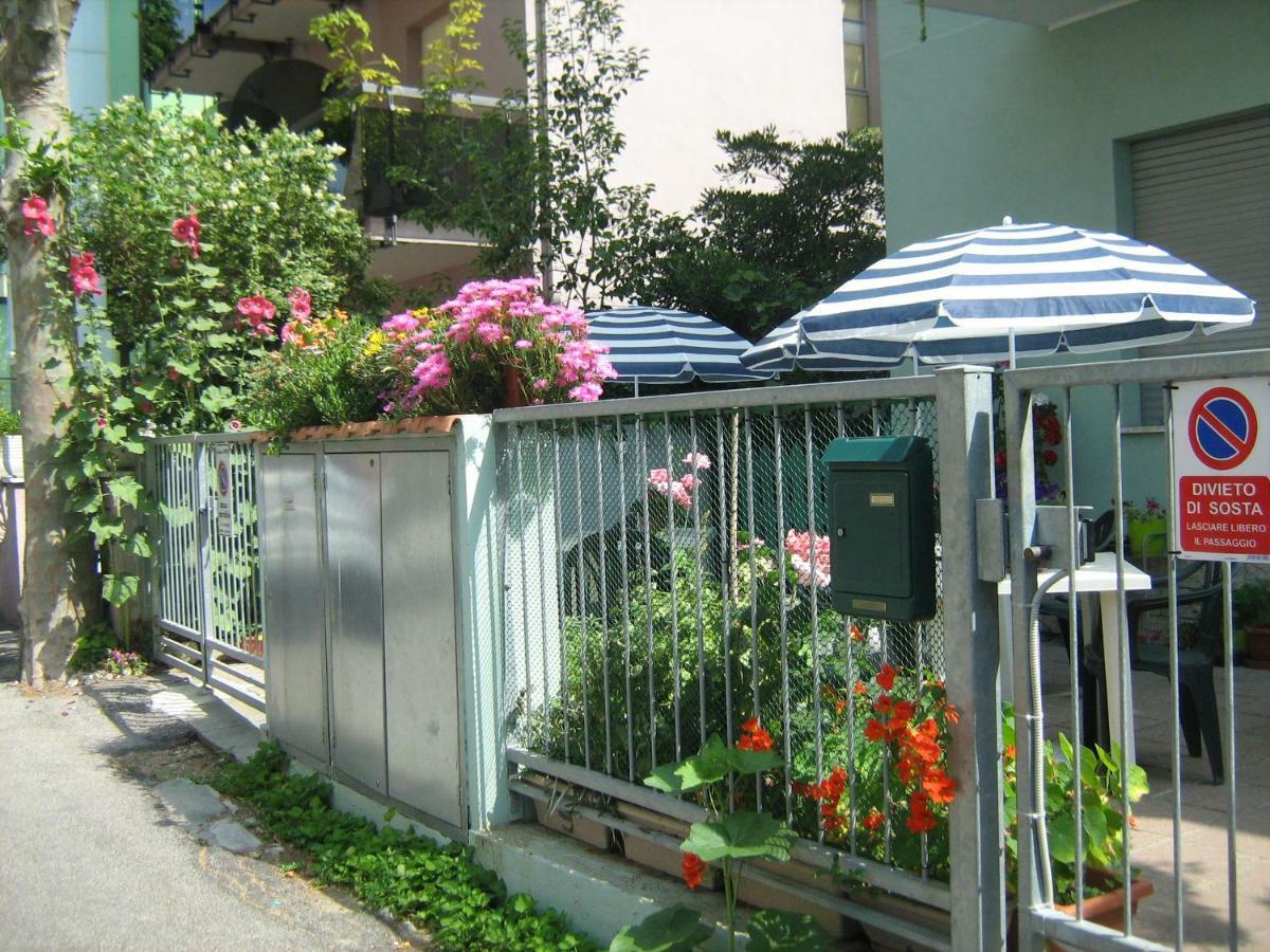 Sirenapop Concept B&B Rivazzurra Di Rimini Ngoại thất bức ảnh