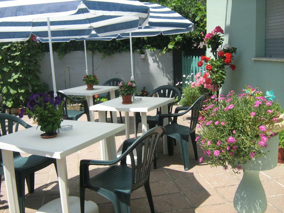 Sirenapop Concept B&B Rivazzurra Di Rimini Ngoại thất bức ảnh